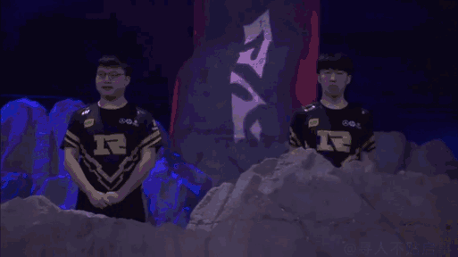 12698c56bd1cf13c4bd0074cf3633b25.gif